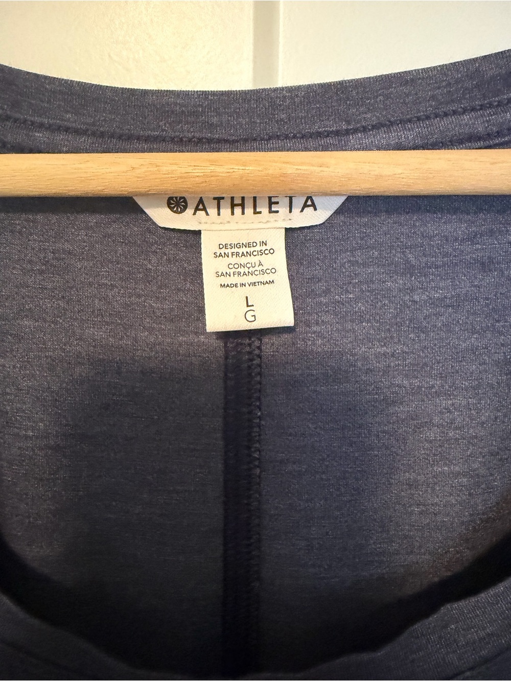 Athleta Scoop Neck Short Sleeve Tee - Charcoal - Picture 2 of 2